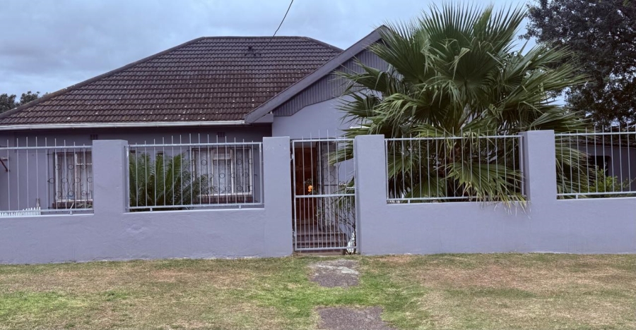 3 Bedroom Property for Sale in Bothasrus Eastern Cape